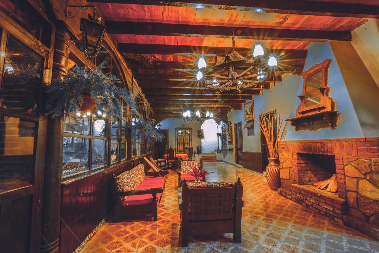 Hotel Palacio De Moctezuma San Cristobal de las Casas Exterior photo
