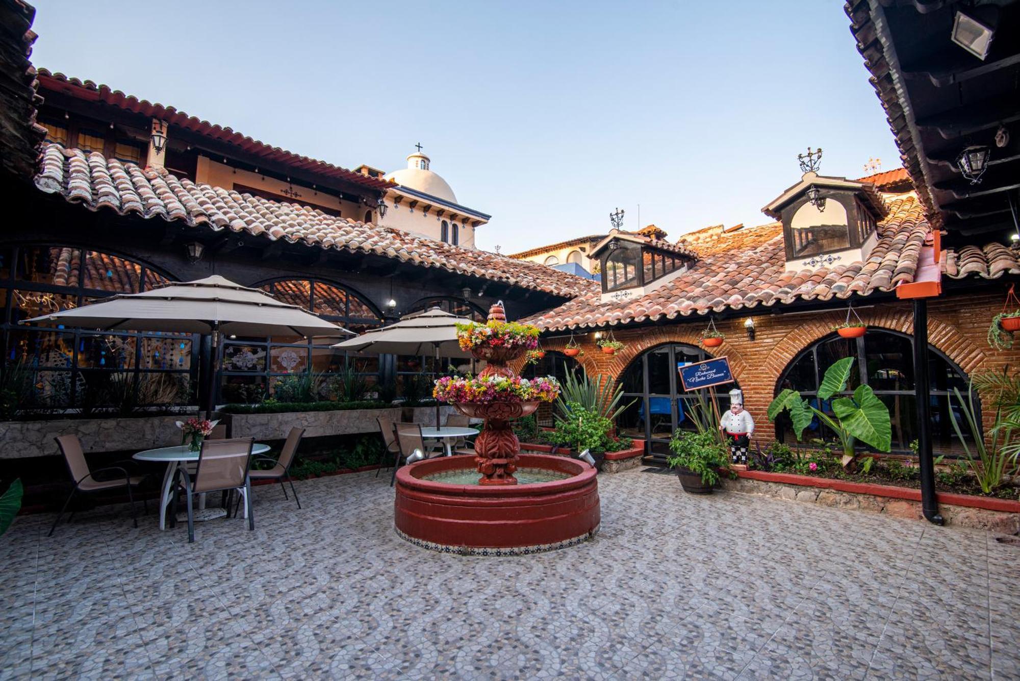 Hotel Palacio De Moctezuma San Cristobal de las Casas Exterior photo